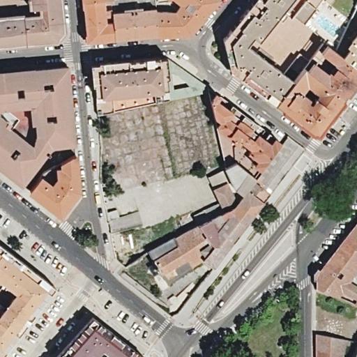Vista aérea de Antiguo Colegio Concertado San Vicente de Paul, lugar abandonado en Zamora