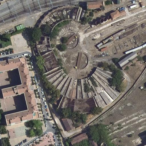 Vista aérea de Depósito de Locomotoras, lugar abandonado en Valladolid