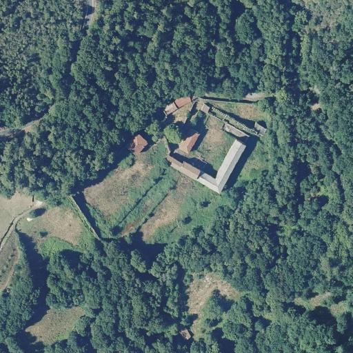 Vista aérea de Fábrica de Papel de Lousado, lugar abandonado en Piñor (Ourense)