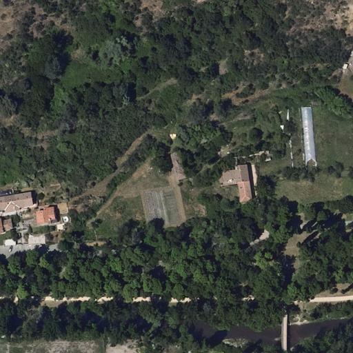 Vista aérea de Ruinas del Monasterio de Santa María de los Huertos, lugar abandonado en Segovia